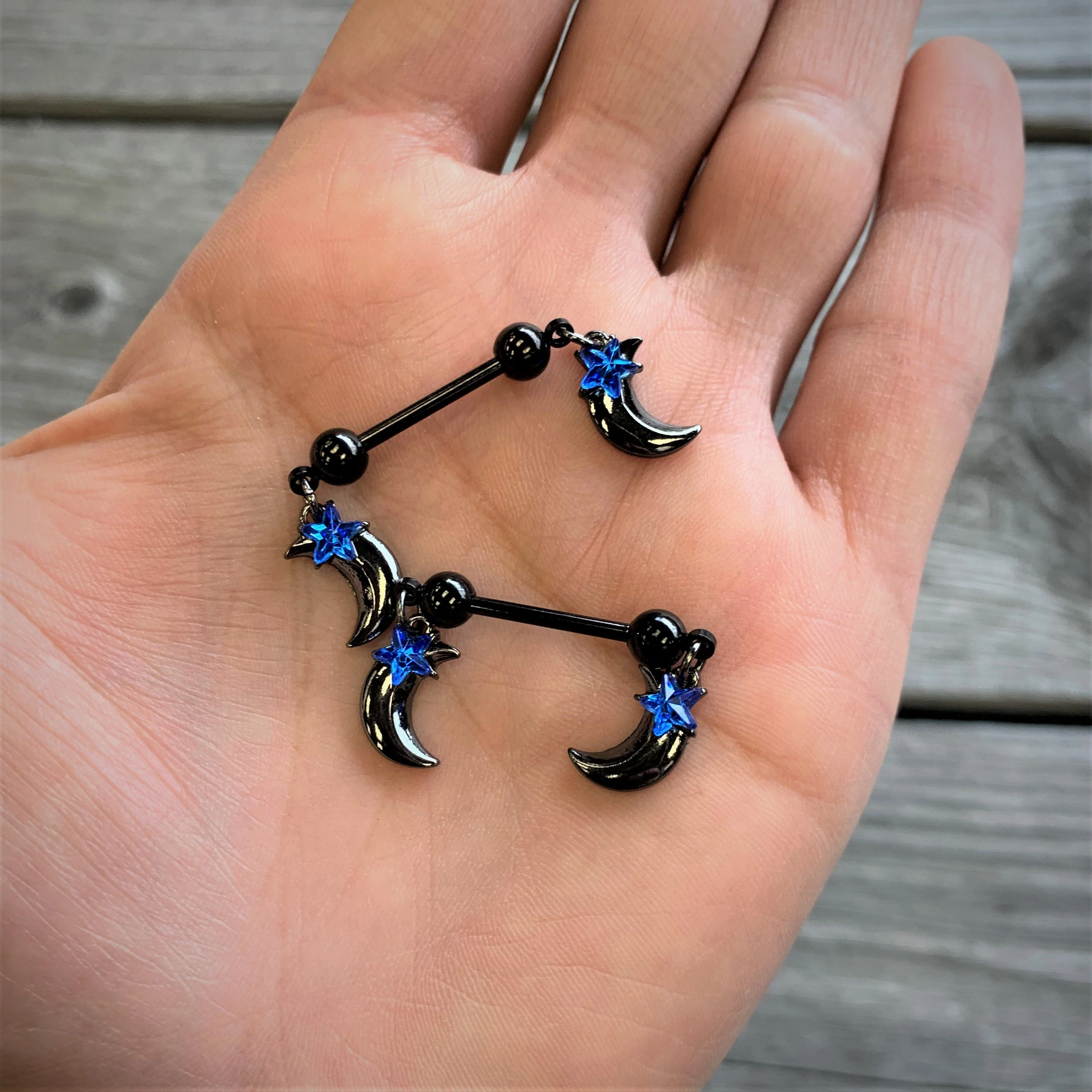 14G 9/16 Blue Gem Star Moon Dangle Nipple Ring Set - Image 2