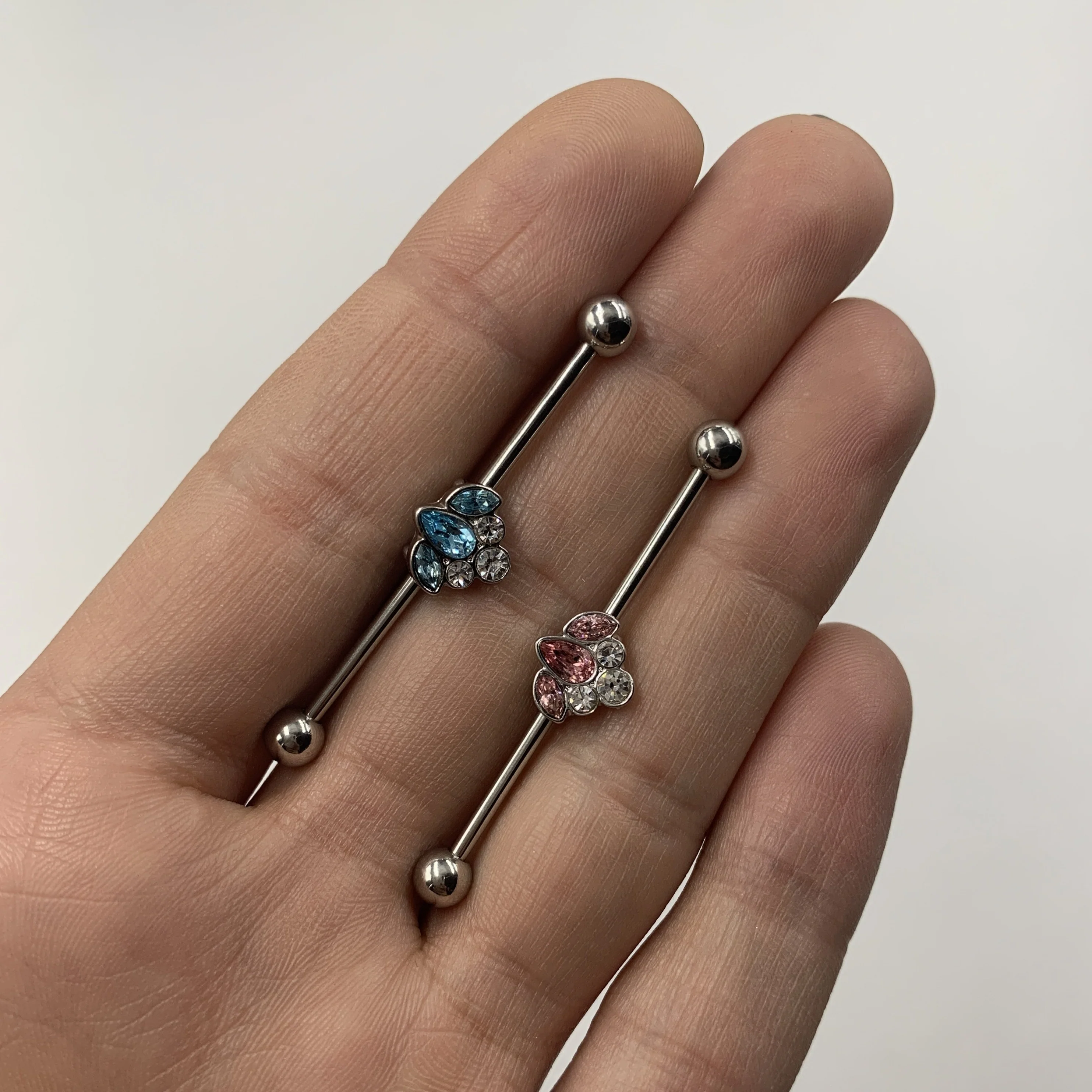 14G Aqua Clear Gem Classic Cluster Industrial Barbell 38mm - Image 4