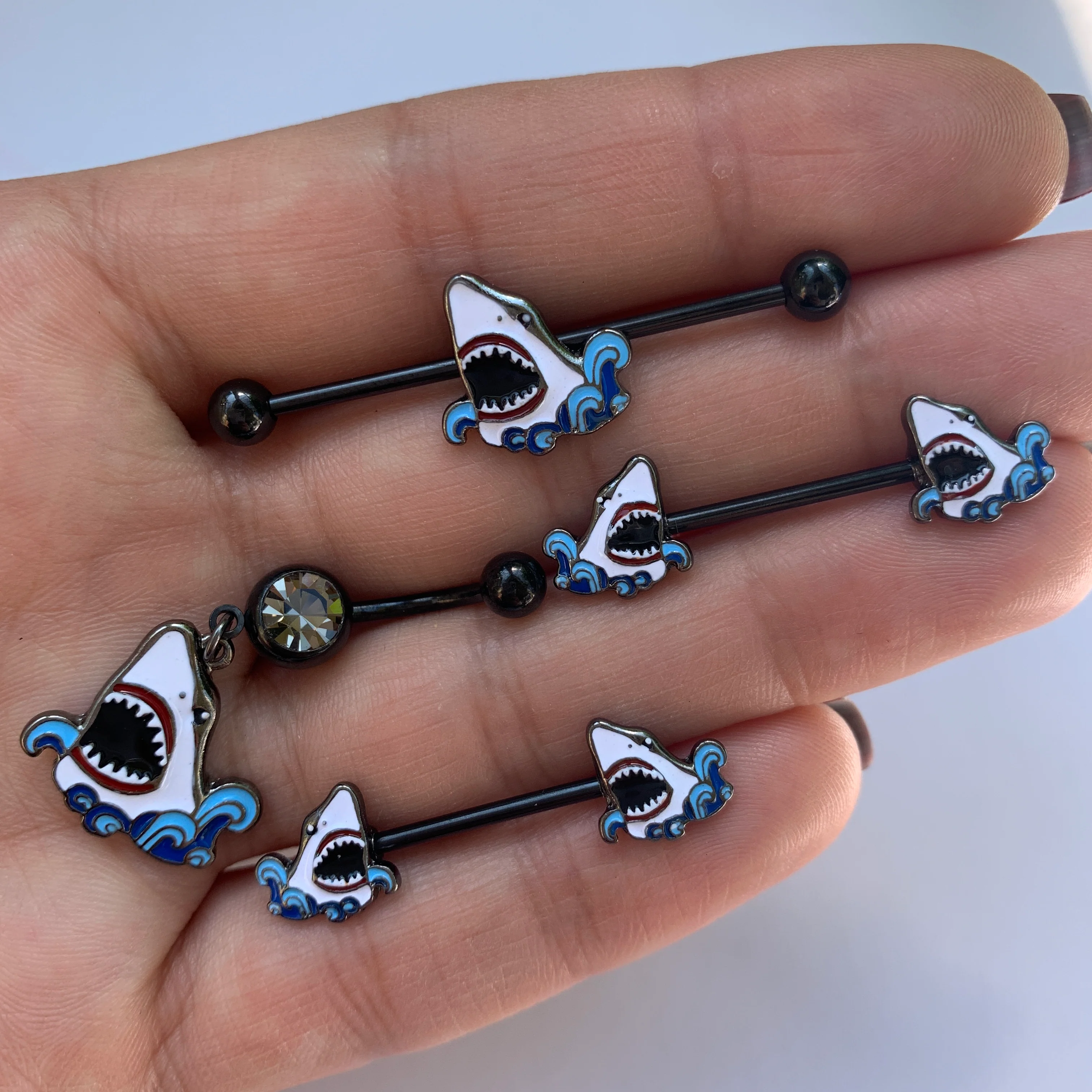 14G Black Shark Bite Industrial Barbell 38mm - Image 2