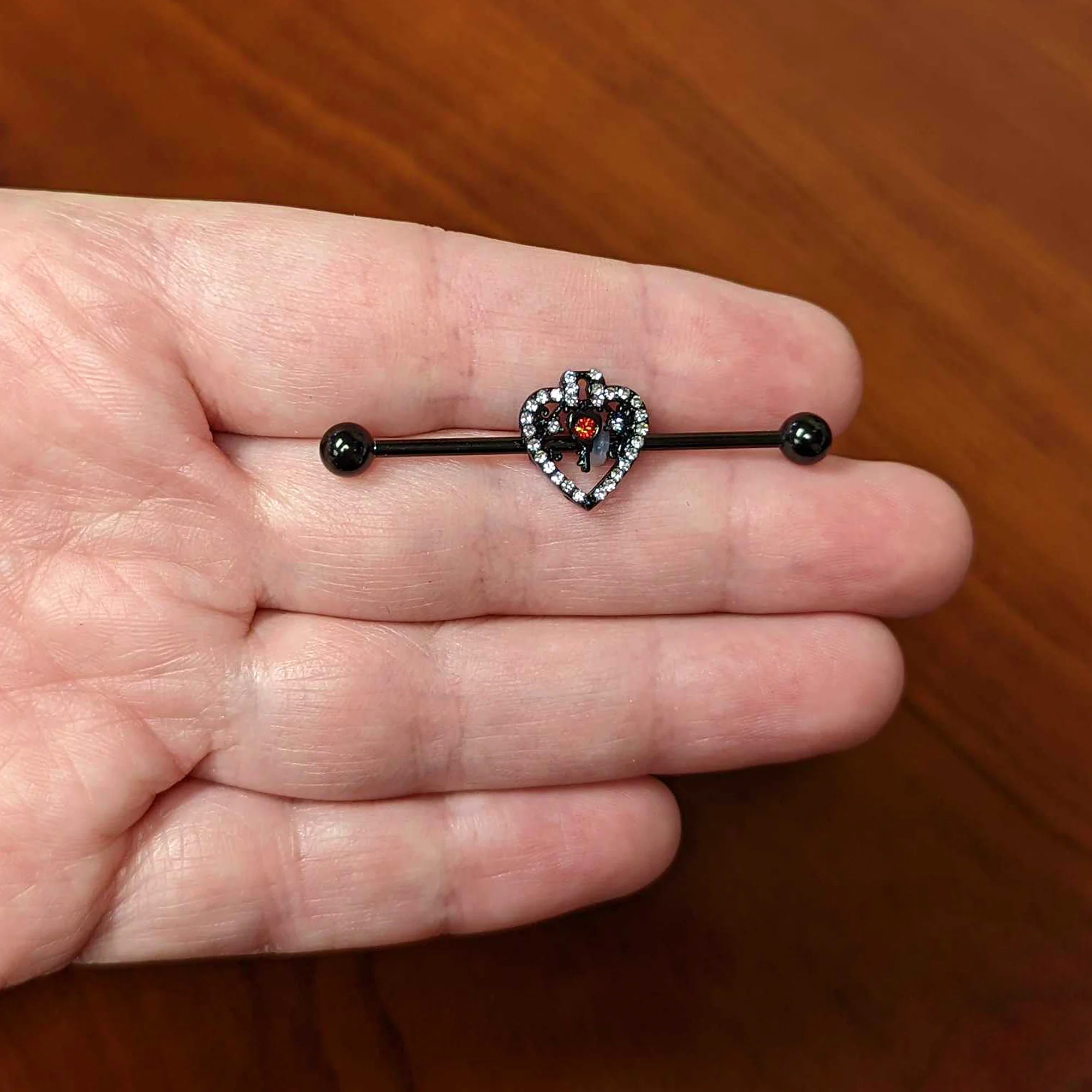 14G Clear Red Gem Black Key Heart Industrial Barbell 38mm - Image 6