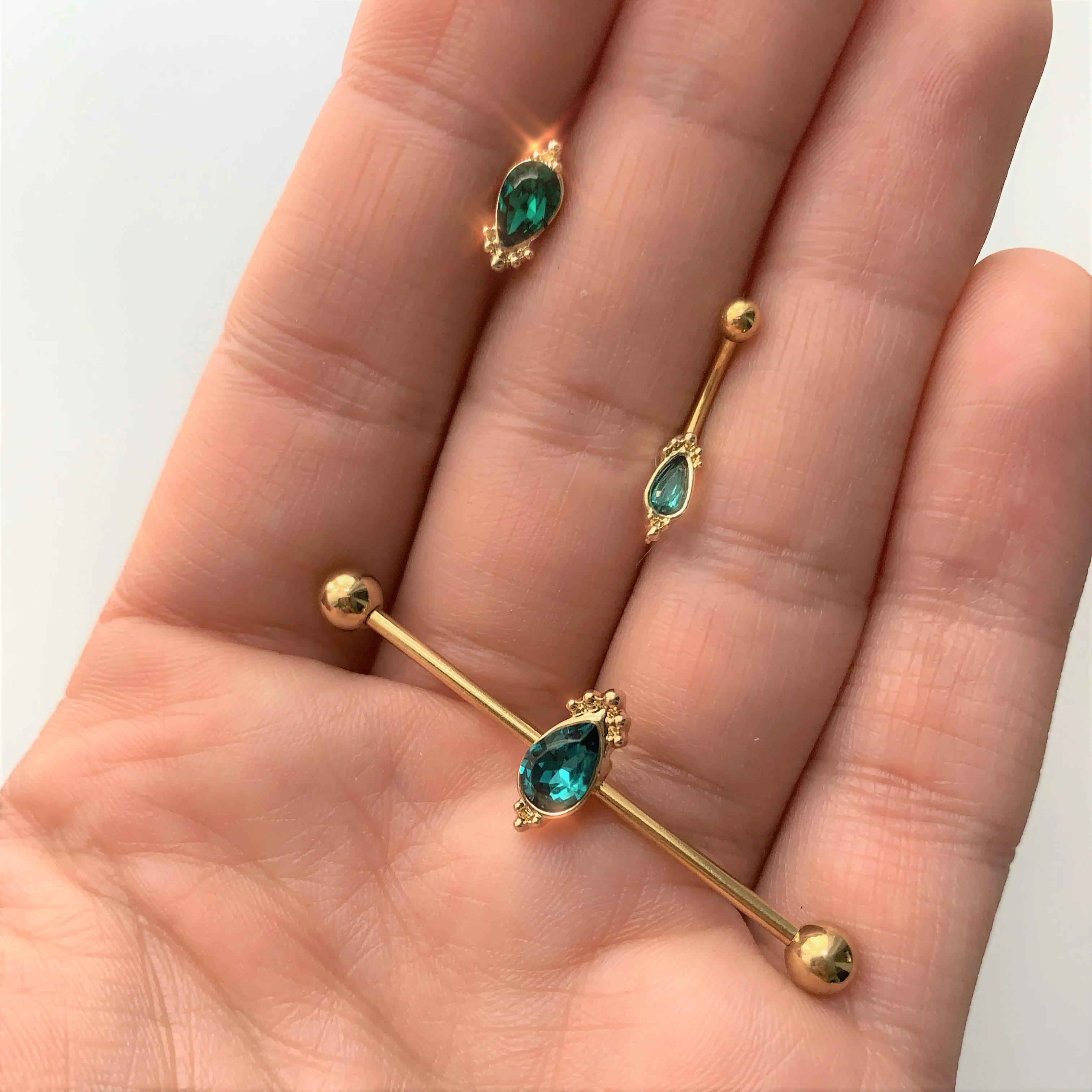 14G Green Gem Gold Tone Regal Drop Industrial Barbell 38mm - Image 3