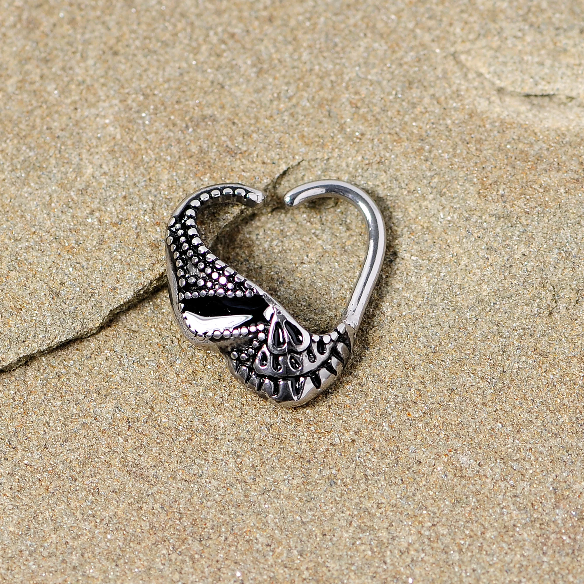 16G 3/8 Skull Halloween Right Heart Closure Ring - Image 2