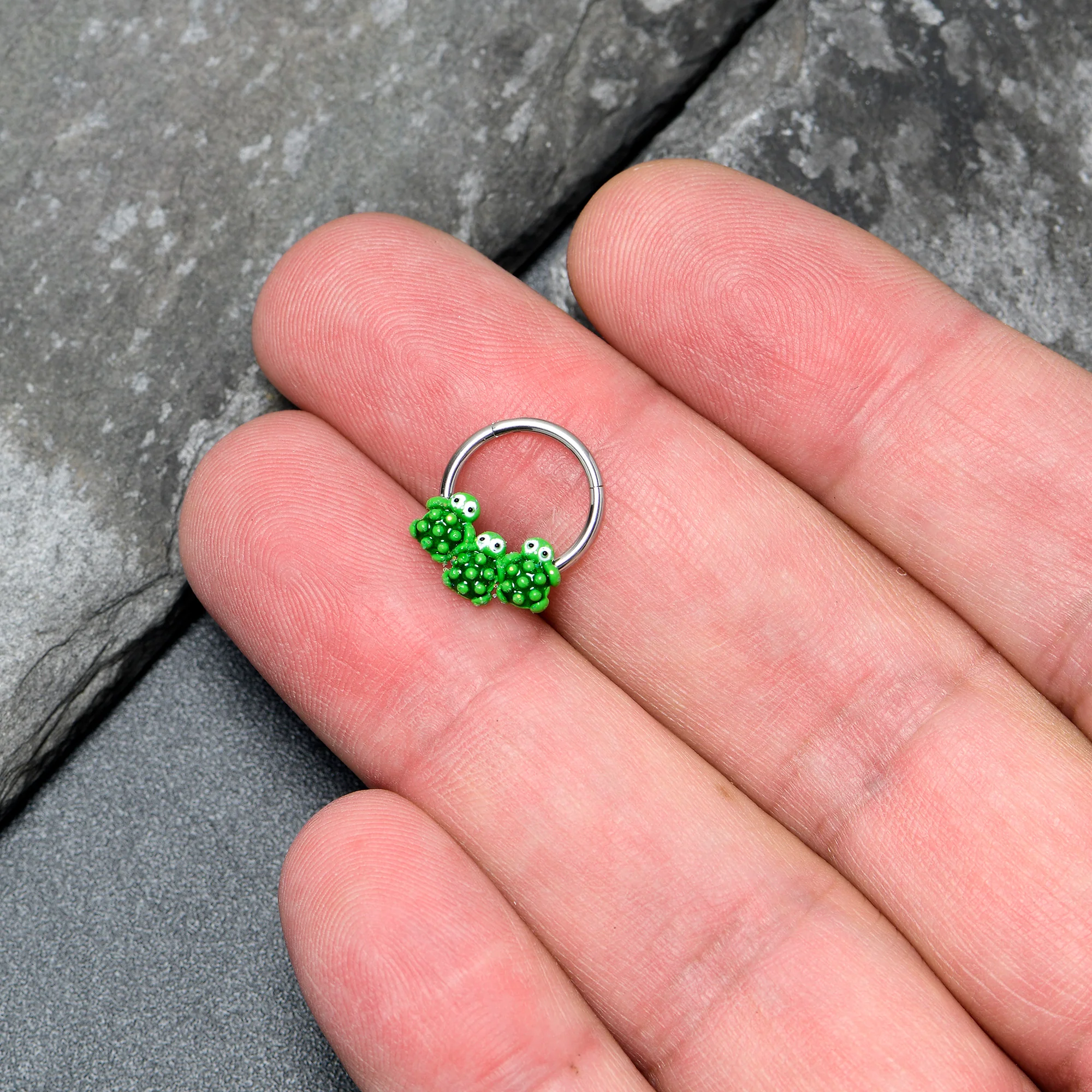 16G 3/8 Texture Turtle Trio Hinged Segment Ring - Image 3