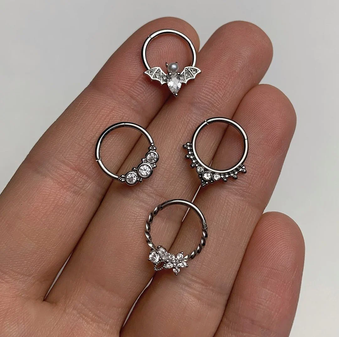 16G 3/8 Clear Gem Star Twisted Hinged Segment Ring - Image 2