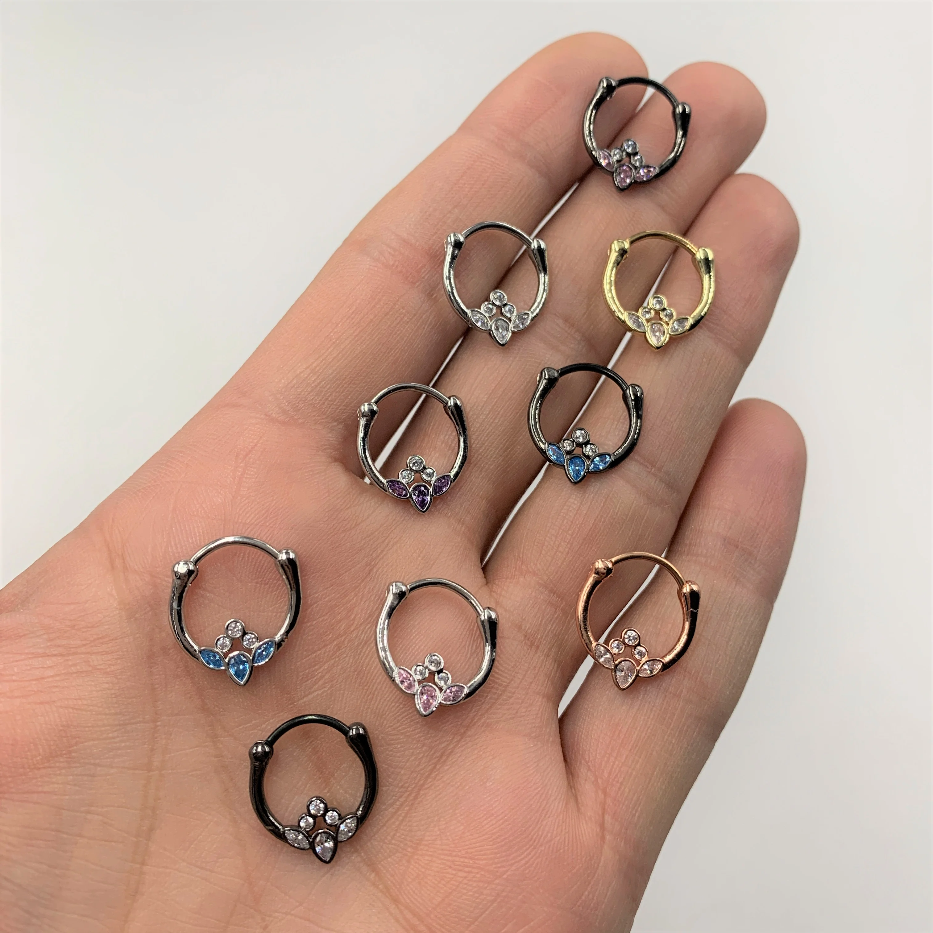 16G 3/8 Clear Pink Gem Classic Cluster Septum Clicker - Image 2
