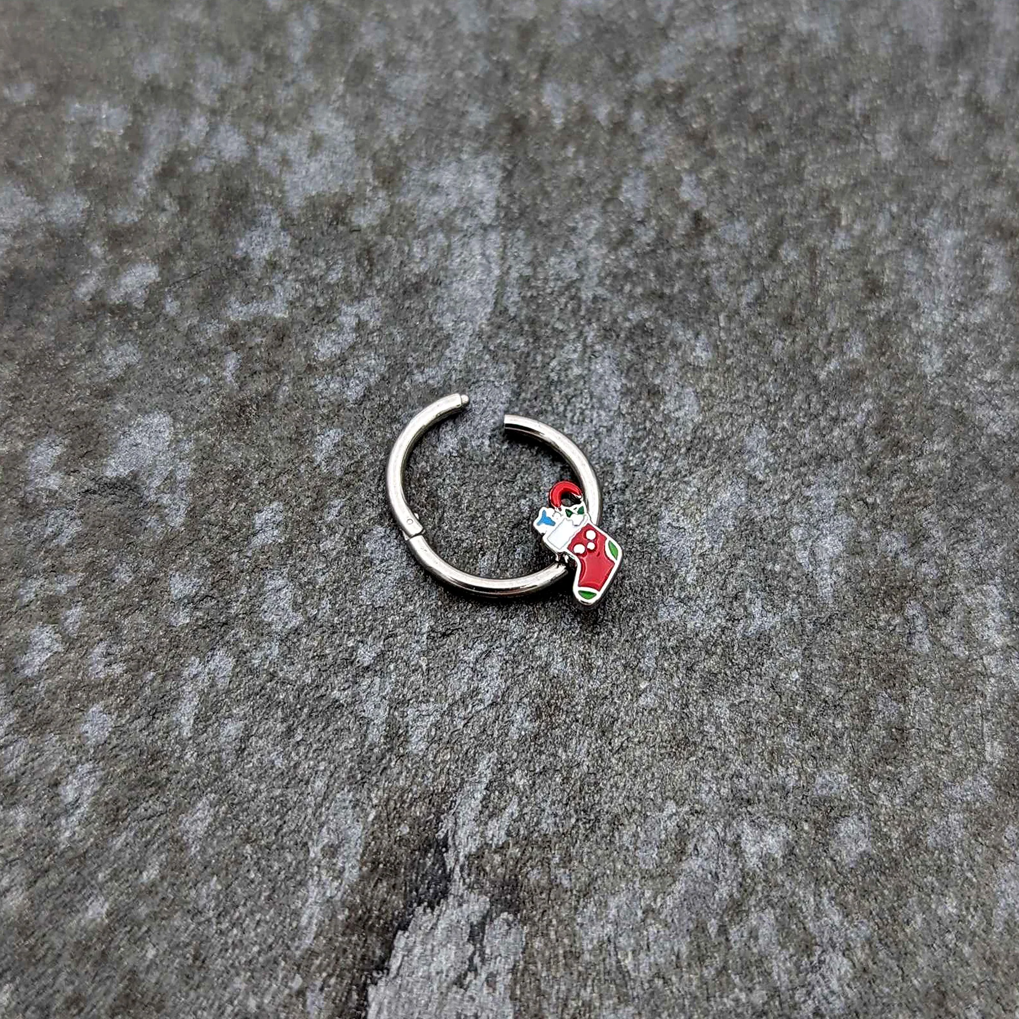 16G 3/8 Happy Christmas Stocking Red Green Hinged Segment Ring - Image 5