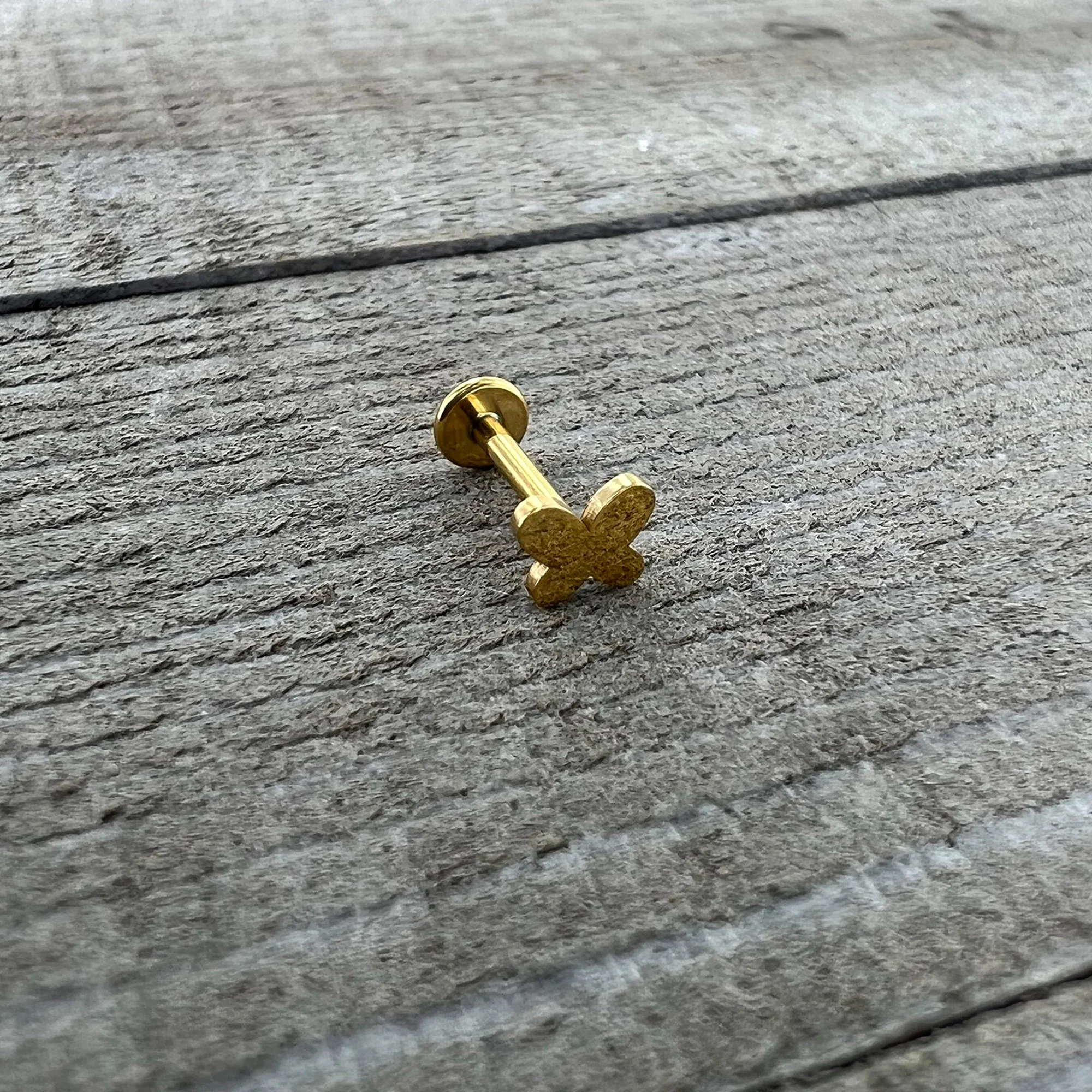 16G 5/16 Gold Tone Simple Butterfly Internal Thread Labret Tragus - Image 7