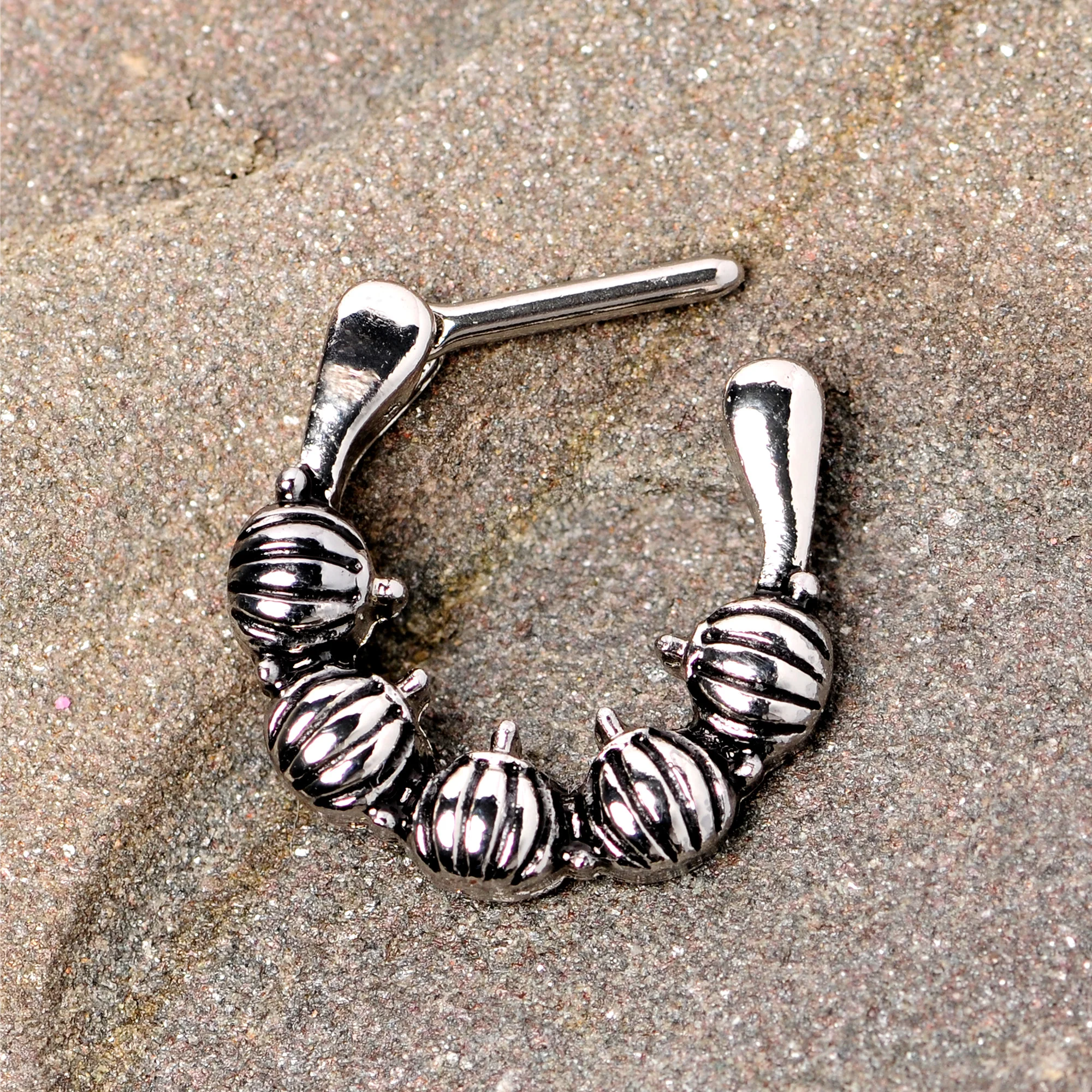 16G 5/16 Pumpkin Patch Halloween Septum Clicker - Image 5
